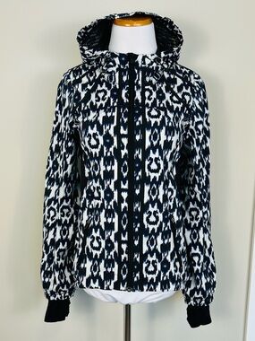 Lululemon Black, Blue & White Patterned Hooded Jacket